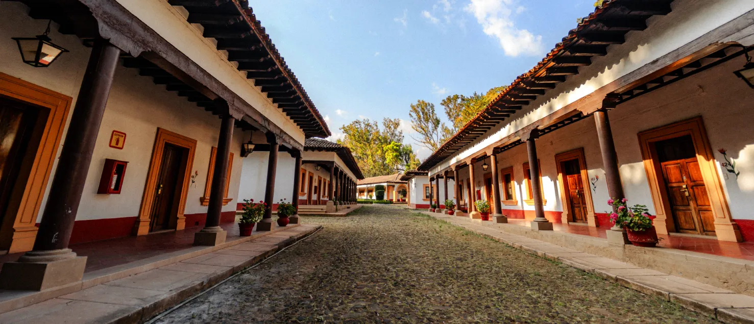 secciión tarasca hotel best western plus posada de don vasco