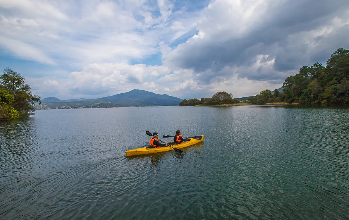 lago zirahuen pátzcuaron michoacán hotel best western posada de don vasco